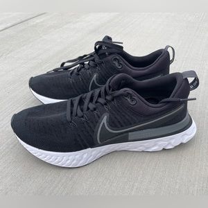 Nike React Infinity Run Flyknit 2  |  Size 10